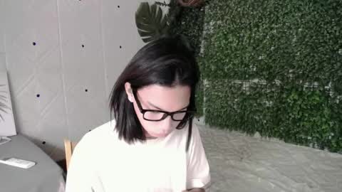 kimmy online show from June 2026 04:33:01 PM