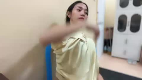 lovely_leah23 online show from July 2026 08:35:01 PM