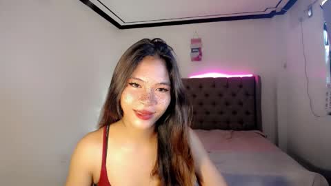 Snapshot of lovely_oliviax chatting on June 2026 02:35:02 AM KATE online show from June 2026 02:35:02 AM