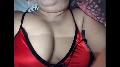 lovely_orchid online show from May 2026 01:21:02 PM