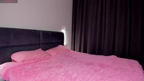 Snapshot of lovely_poppy chatting on March 2026 02:08:02 AM Lolly online show from March 2026 02:08:02 AM