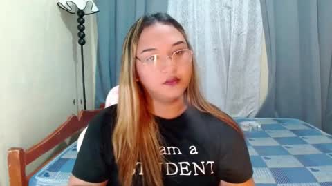 lovely_rica online show from July 2026 04:25:02 PM