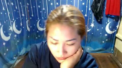 Snapshot of lovely_singlemom chatting on January 2026 12:11:01 PM ask me dear online show from January 2026 12:11:01 PM