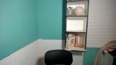 Snapshot of lovely_thea_xoxo chatting on February 2026 12:04:01 PM Thea online show from February 2026 12:04:01 PM