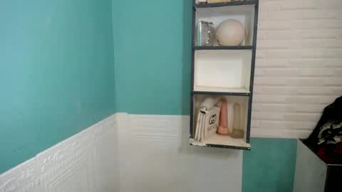 Snapshot of lovely_thea_xoxo chatting on February 2026 04:21:01 AM Thea online show from February 2026 04:21:01 AM