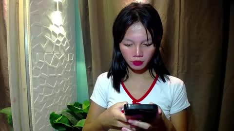 Snapshot of lovely_thea_xoxo chatting on April 2026 06:16:02 AM Thea online show from April 2026 06:16:02 AM
