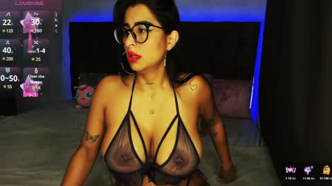 Snapshot of lovely_violet13 chatting on February 2025 01:19:01 PM lovely violet13 online show from February 2025 01:19:01 PM