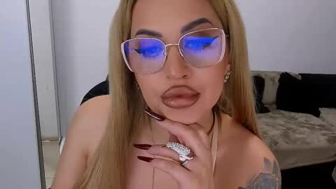 PrAllinXXXa online show from January 2026 11:07:01 PM