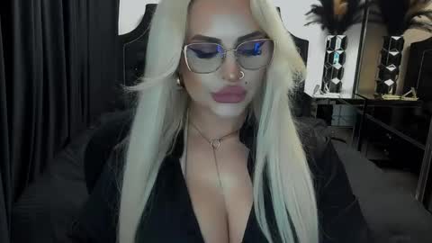 PrAllinXXXa online show from June 2026 11:20:01 PM