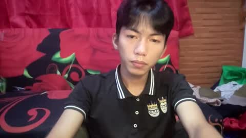 lovelyboy_jm online show from May 2026 01:56:01 AM