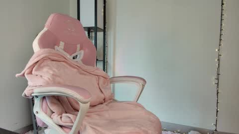 lovelycaroll online show from January 2025 11:11:01 AM