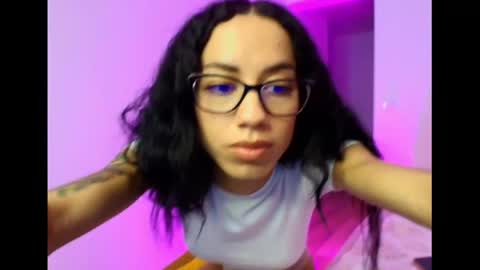 lovelycaroll online show from May 2026 02:24:01 PM