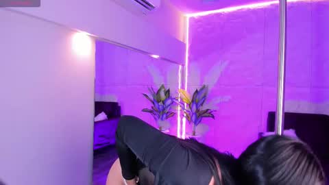 Lovely online show from September 2025 05:34:01 PM