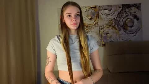 lovelygracee online show from November 2025 01:55:02 PM