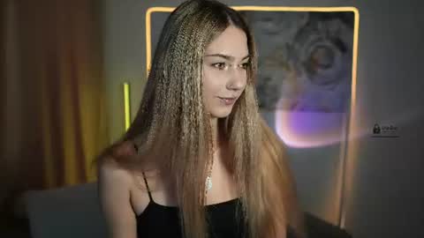 lovelygracee online show from July 2026 03:49:02 PM