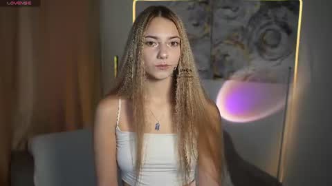 lovelygracee online show from July 2026 03:37:02 PM