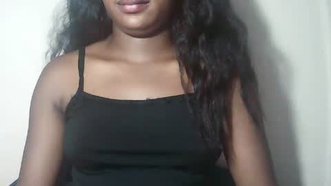 lovelylarra online show from March 2026 08:53:01 PM