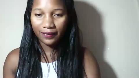 Snapshot of lovelylarra chatting on April 2026 09:19:02 AM lovelylarra online show from April 2026 09:19:02 AM