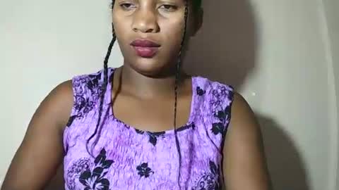 Snapshot of lovelylarra chatting on May 2026 10:54:02 AM lovelylarra online show from May 2026 10:54:02 AM