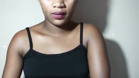 Snapshot of lovelylarra chatting on May 2026 07:59:02 AM lovelylarra online show from May 2026 07:59:02 AM