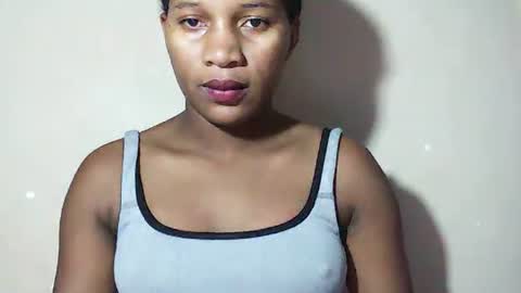 Snapshot of lovelylarra chatting on May 2026 07:47:02 AM lovelylarra online show from May 2026 07:47:02 AM