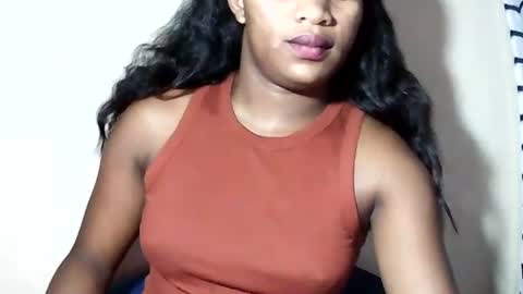 Snapshot of lovelylarra chatting on May 2026 09:16:02 AM lovelylarra online show from May 2026 09:16:02 AM