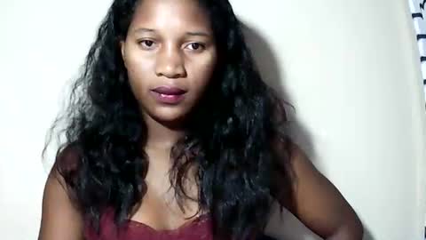 Snapshot of lovelylarra chatting on May 2026 06:37:02 PM lovelylarra online show from May 2026 06:37:02 PM