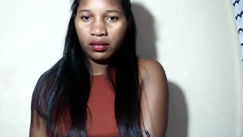 lovelylarra online show from June 2026 06:39:01 PM