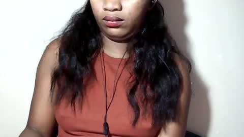lovelylarra online show from July 2026 08:49:02 AM