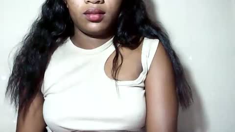 lovelylarra online show from July 2026 08:07:01 AM