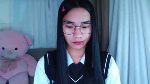 Snapshot of lovelymae18 chatting on December 2024 01:11:01 AM lovelymae18 online show from December 2024 01:11:01 AM