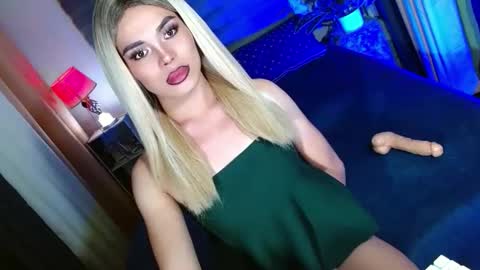 Snapshot of lovelymiss_shyna11 chatting on September 2025 09:09:01 AM lovelymiss_shyna11 online show from September 2025 09:09:01 AM