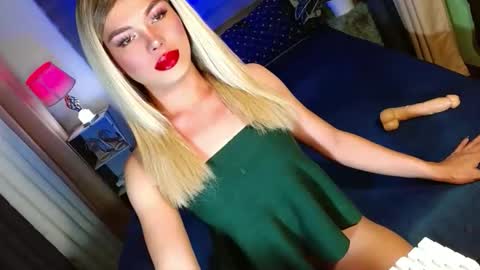 Snapshot of lovelymiss_shyna11 chatting on September 2025 01:49:01 AM lovelymiss_shyna11 online show from September 2025 01:49:01 AM