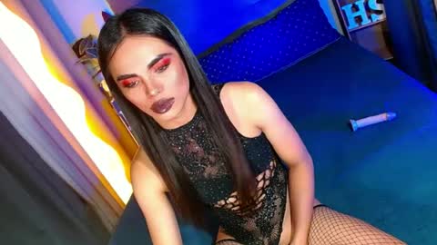 lovelymiss_shyna11 online show from June 2026 03:25:01 AM