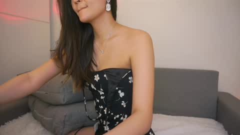 kim online show from February 2025 04:42:02 PM