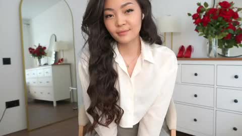 kim online show from June 2026 09:46:01 AM