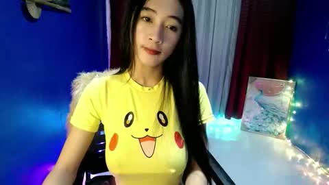 Snapshot of lovelypetite143 chatting on April 2026 02:24:01 PM lovelypetite143 online show from April 2026 02:24:01 PM
