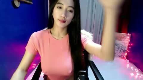Snapshot of lovelypetite143 chatting on April 2026 03:57:01 PM lovelypetite143 online show from April 2026 03:57:01 PM