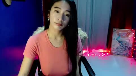 Snapshot of lovelypetite143 chatting on April 2026 01:28:02 PM lovelypetite143 online show from April 2026 01:28:02 PM