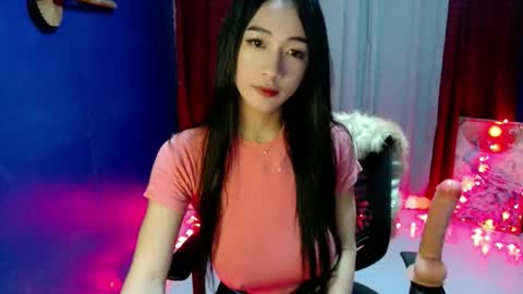 Snapshot of lovelypetite143 chatting on May 2026 10:20:02 AM lovelypetite143 online show from May 2026 10:20:02 AM