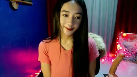 Snapshot of lovelypetite143 chatting on May 2026 02:43:01 PM lovelypetite143 online show from May 2026 02:43:01 PM