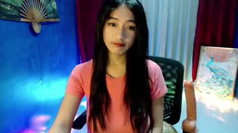 lovelypetite143 online show from July 2026 01:37:01 PM