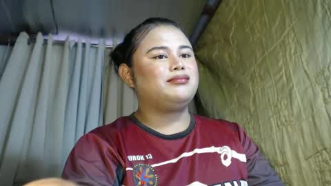 Snapshot of lovelypinaychubsx chatting on January 2025 08:52:01 AM lovely online show from January 2025 08:52:01 AM