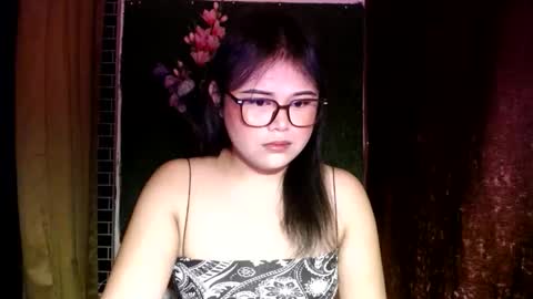 Snapshot of lovelypinaychubsx chatting on December 2025 06:26:02 PM lovely online show from December 2025 06:26:02 PM