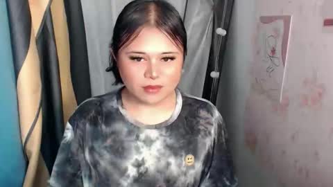 Snapshot of lovelypinaychubsx chatting on February 2026 12:05:02 AM lovely online show from February 2026 12:05:02 AM