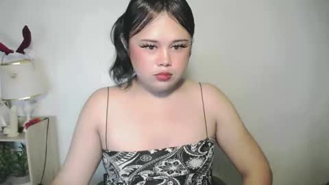 lovely online show from May 2026 07:11:01 PM
