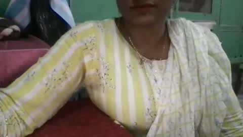 lovelyrose36 online show from May 2026 08:44:02 AM