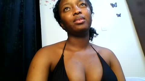 Snapshot of lovelysoull_2 chatting on February 2026 10:29:01 PM lovelysoull_2 online show from February 2026 10:29:01 PM