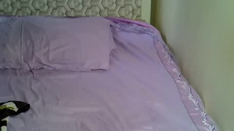 lovelytin online show from November 2025 01:04:01 PM