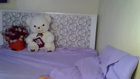 lovelytin online show from February 2026 07:10:01 PM